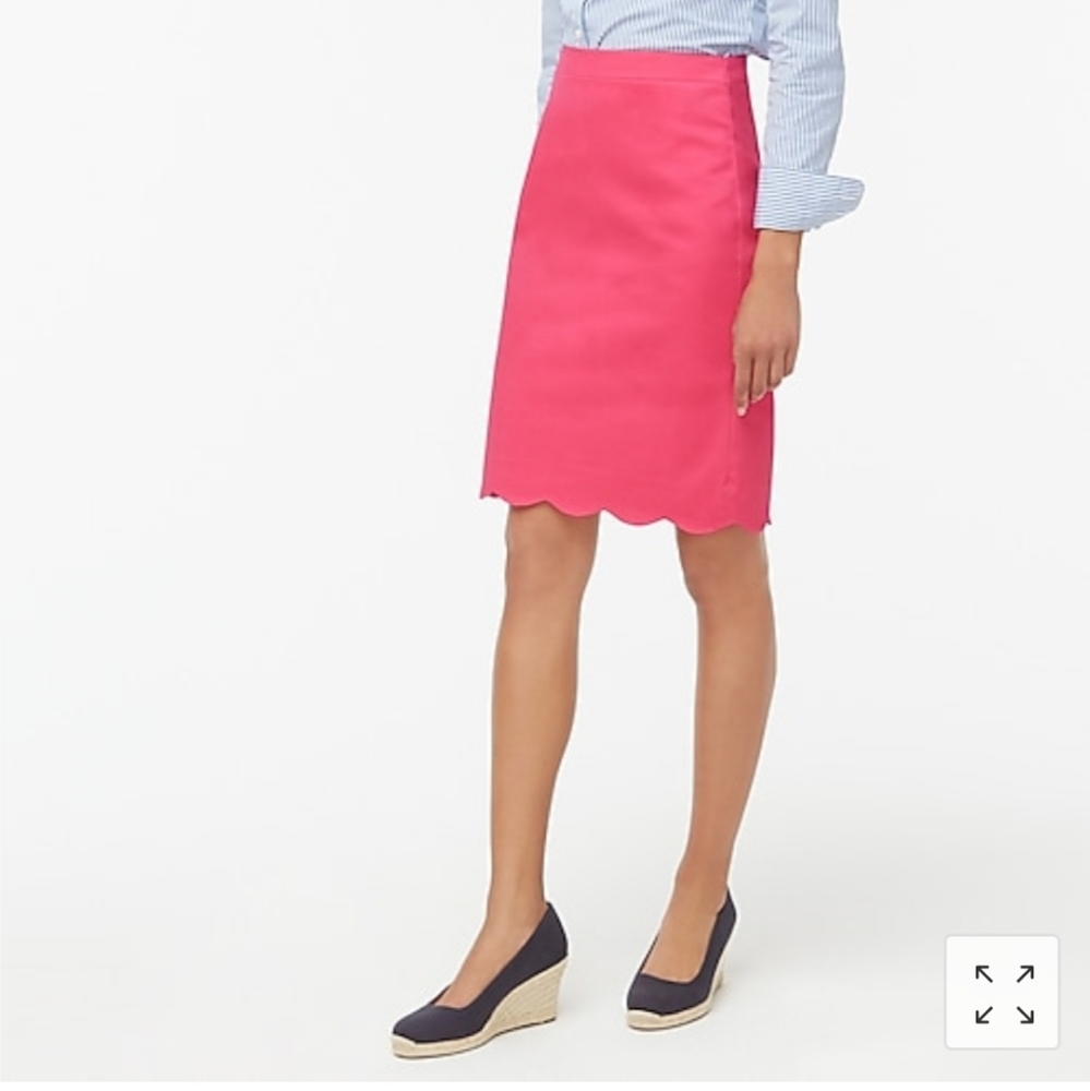 Scallop sateen pencil skirt